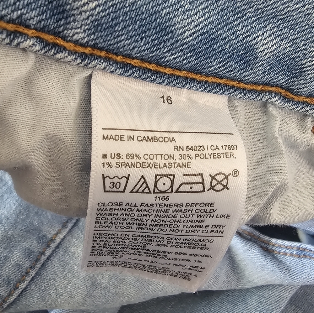Old Navy High Rise Flare Light Wash Jeans Size Women's 16 - Picture 13 of 13
